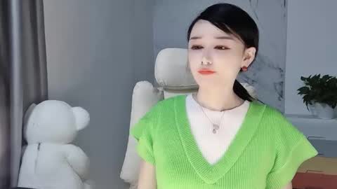 Daisy online show from March 12, 5:49 pm