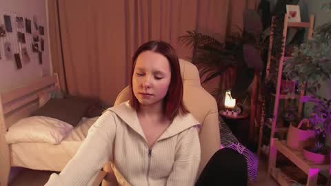 Mia online show from January 13, 1:44 am