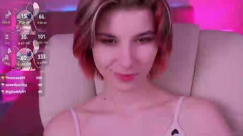 haylaamber online show from February 16, 5:15 pm