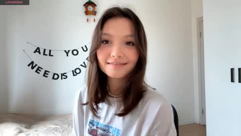 Kira online show from May 13, 11:49 am