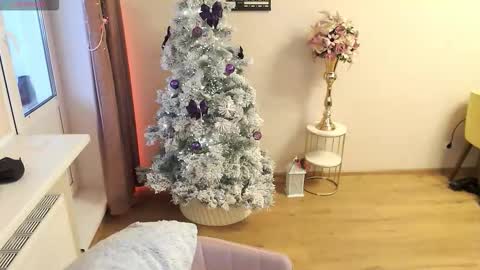 Heaven girl online show from December 2, 11:56 am