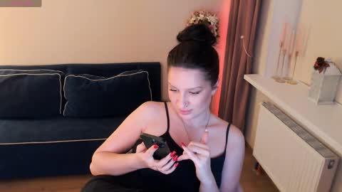 Heaven girl online show from April 15, 7:58 pm