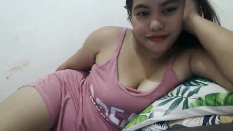 heavenlyeyes69 online show from September 11, 5:19 am