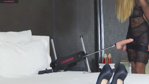 Helen online show from December 20, 8:13 pm