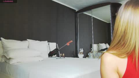 Helen online show from March 8, 10:19 am