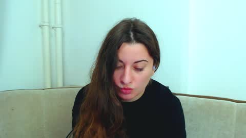 helen_adams_ online show from December 16, 5:17 am