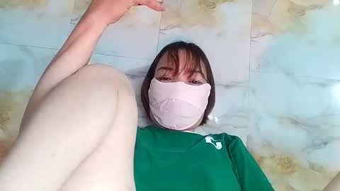 Snapshot of helenna_00 chatting on October 12, 12:02 am helenna_00 online show from October 12, 12:02 am
