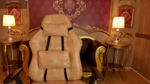 Helen or Hells online show from September 26, 12:25 pm