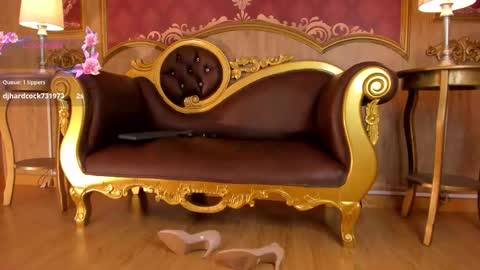 Helen or Hells online show from December 5, 7:59 pm