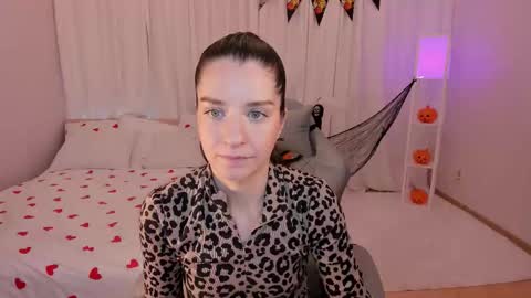 Helen online show from October 30, 3:42 am