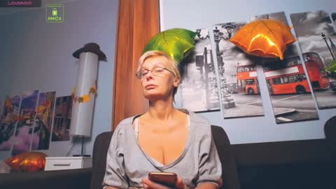 Helga online show from November 22, 11:35 am