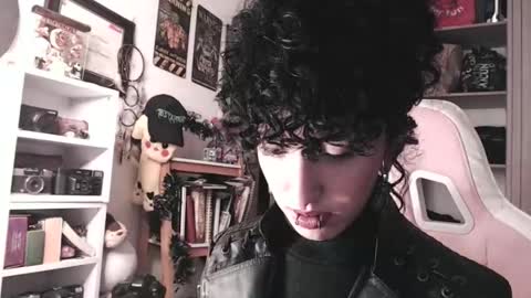 cher online show from October 10, 11:31 pm