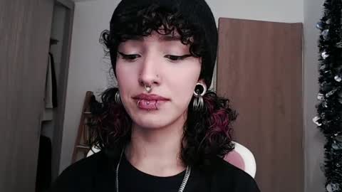 cher online show from March 4, 12:18 am