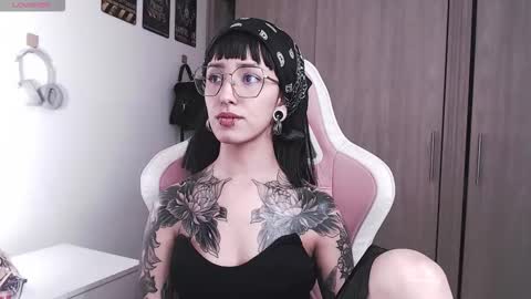 cher online show from November 17, 10:10 pm