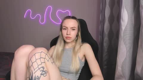 Lisa online show from May 9, 11:07 pm