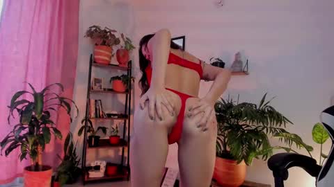 Hello I am Valentina independent Colombian model I love sensuality and pleasure welcome online show from February 23, 10:38 pm