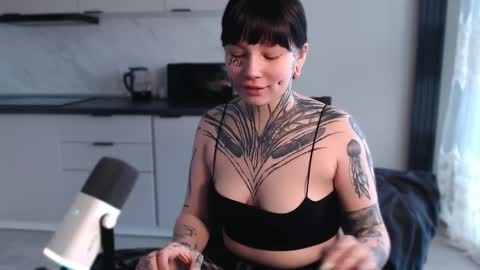 dirty Diana online show from February 28, 10:30 am