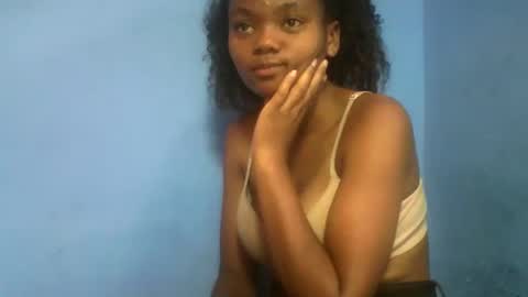 herisse01 online show from March 16, 5:44 am