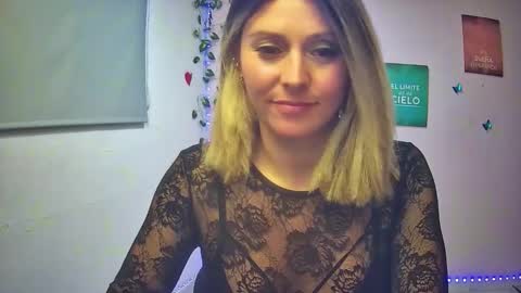 Hestesiaxx online show from October 1, 2:38 am