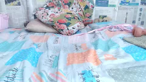 SARA online show from November 15, 5:36 pm