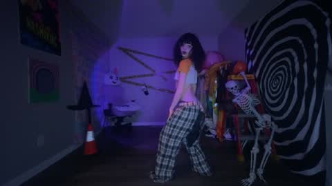 salem online show from October 27, 1:45 am