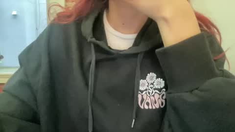 Snapshot of heybluebabe chatting on February 13, 3:56 pm Blue  online show from February 13, 3:56 pm