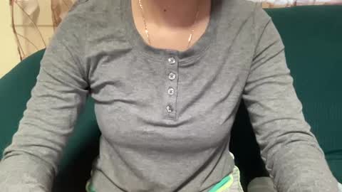 Snapshot of heybluebabe chatting on January 21, 9:25 pm Blue  online show from January 21, 9:25 pm