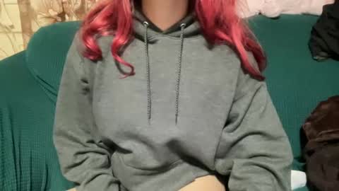 Snapshot of heybluebabe chatting on February 5, 7:50 am Blue  online show from February 5, 7:50 am