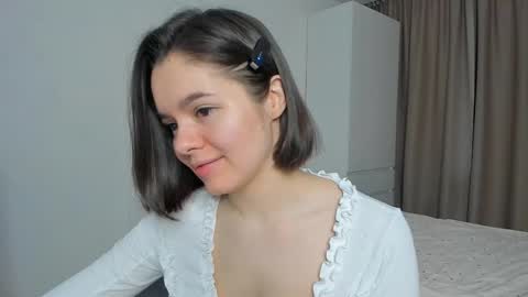 Laura online show from February 3, 3:15 am