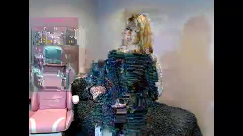 Snapshot of hi_scarlett chatting on January 28, 9:30 am hi_scarlett online show from January 28, 9:30 am