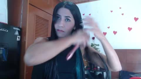 Snapshot of hilari18 chatting on February 16, 1:49 pm hilaril18 online show from February 16, 1:49 pm