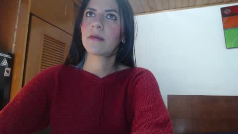 Snapshot of hilari18 chatting on February 9, 12:29 am hilaril18 online show from February 9, 12:29 am