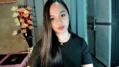 hilarymolly online show from February 8, 10:23 pm