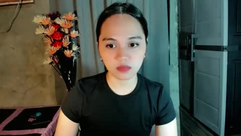 hilarymolly online show from February 16, 3:28 am