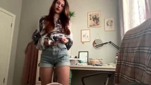 Hi Im Elizabeth online show from November 7, 12:33 pm