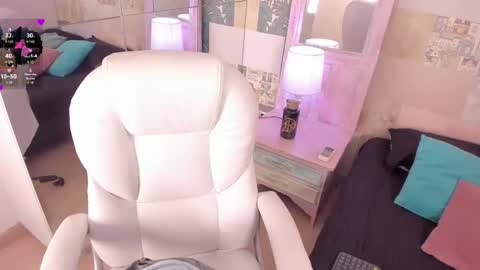 Hillary online show from November 12, 2:42 am