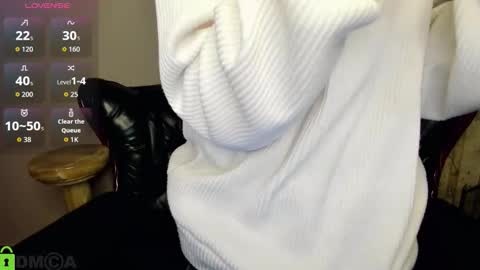 Snapshot of hilleva chatting on October 12, 7:38 pm hilleva online show from October 12, 7:38 pm