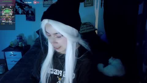 Inori Independent model online show from February 19, 9:39 am