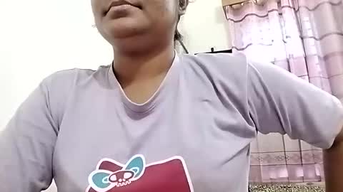 himuhimu22 online show from February 21, 9:43 am