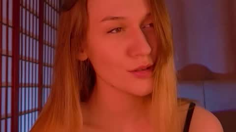 Hina online show from January 10, 2:23 pm