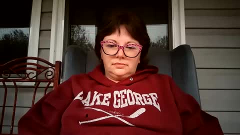 Snapshot of hippihope420 chatting on March 8, 8:46 pm Bella online show from March 8, 8:46 pm