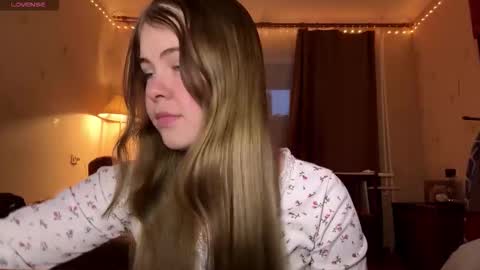 I am Amy ntmu Lets hit 10 Thumbs Up together online show from February 15, 3:00 pm