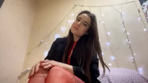 Kerri online show from December 1, 3:54 am