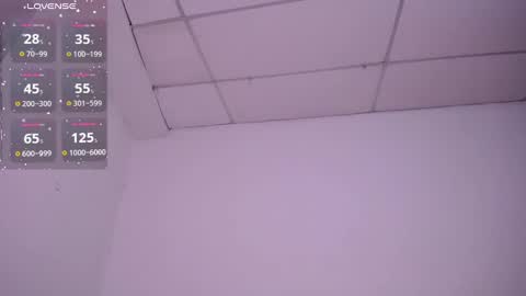 holly_16 online show from January 11, 2:20 am