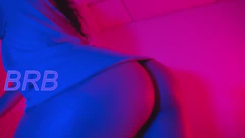 holly_16 online show from February 2, 10:49 pm