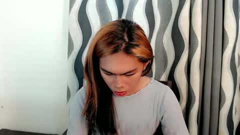 Mika Duhay Velat online show from December 3, 2:23 am