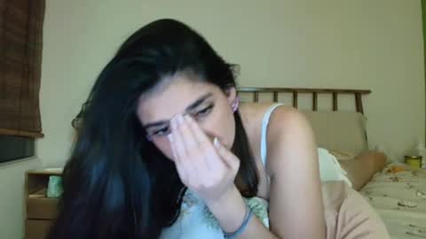 hollyshit_ online show from April 11, 2:39 am