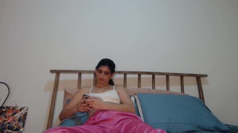 hollyshit_ online show from February 25, 12:58 am