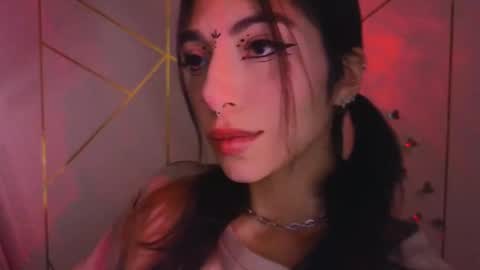 holly online show from November 16, 10:43 pm