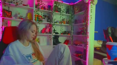 Rumi online show from November 11, 10:45 am